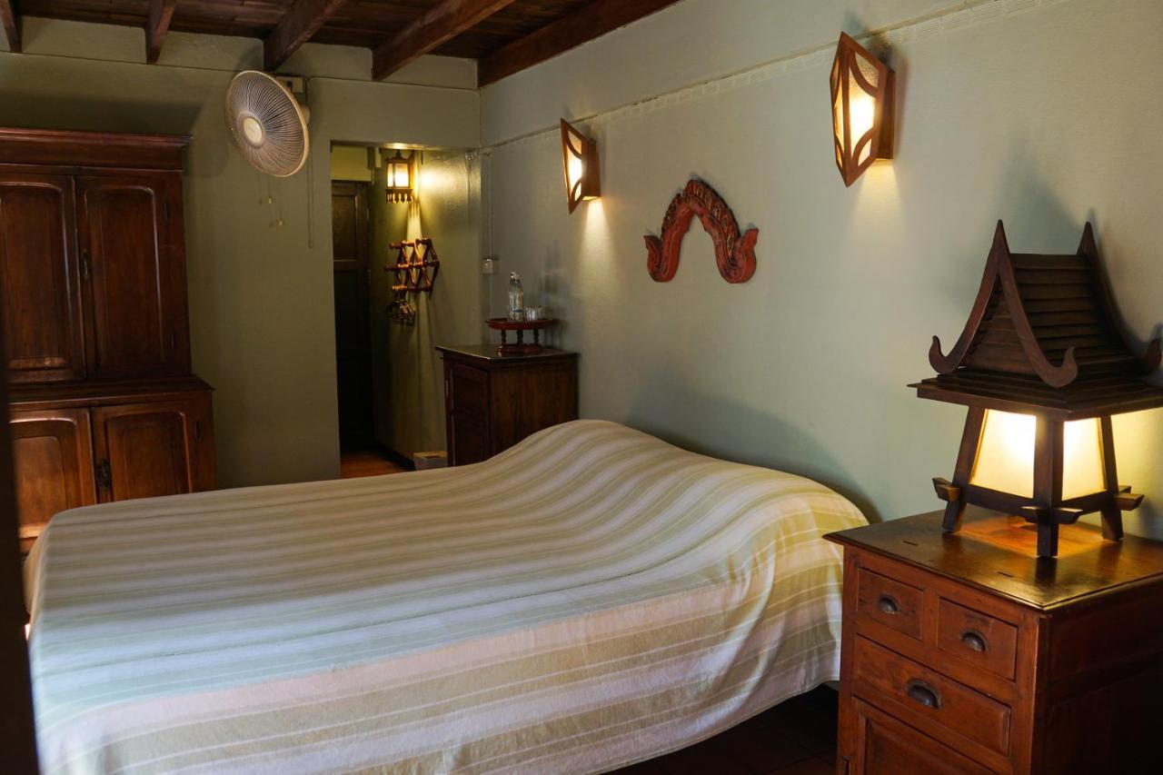 The Riverside Guest House Лампанг Екстериор снимка