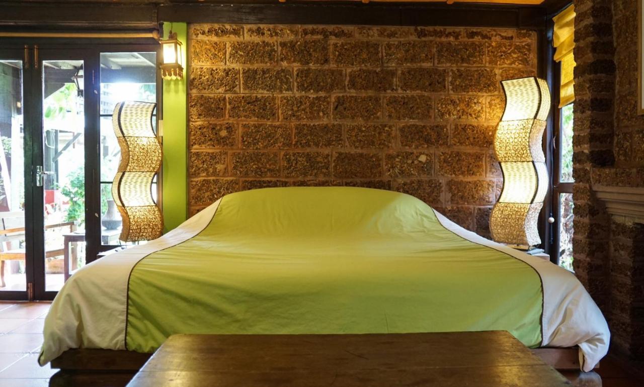 The Riverside Guest House Лампанг Екстериор снимка