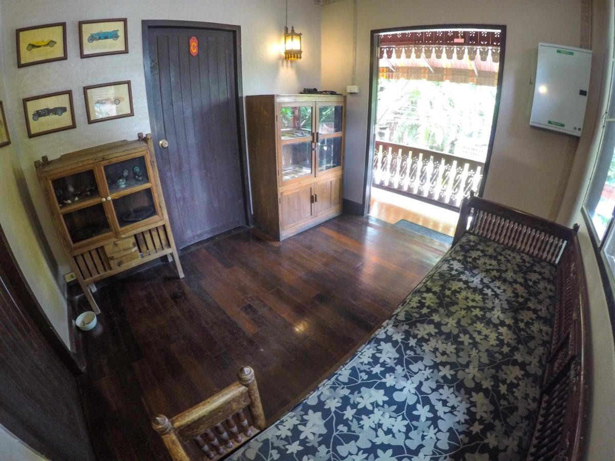 The Riverside Guest House Лампанг Екстериор снимка