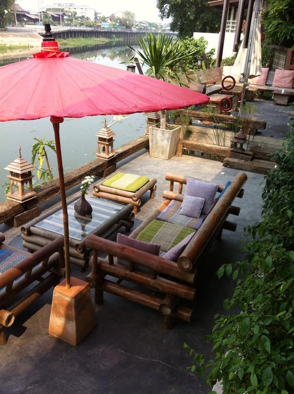 The Riverside Guest House Лампанг Екстериор снимка