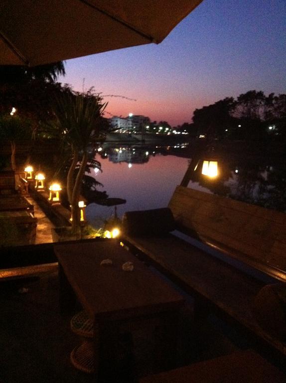 The Riverside Guest House Лампанг Екстериор снимка