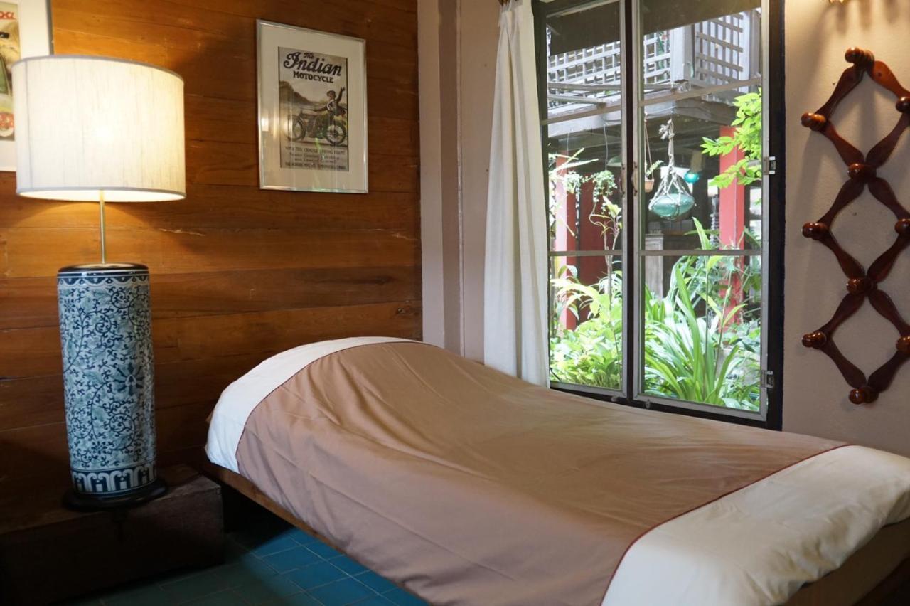 The Riverside Guest House Лампанг Екстериор снимка